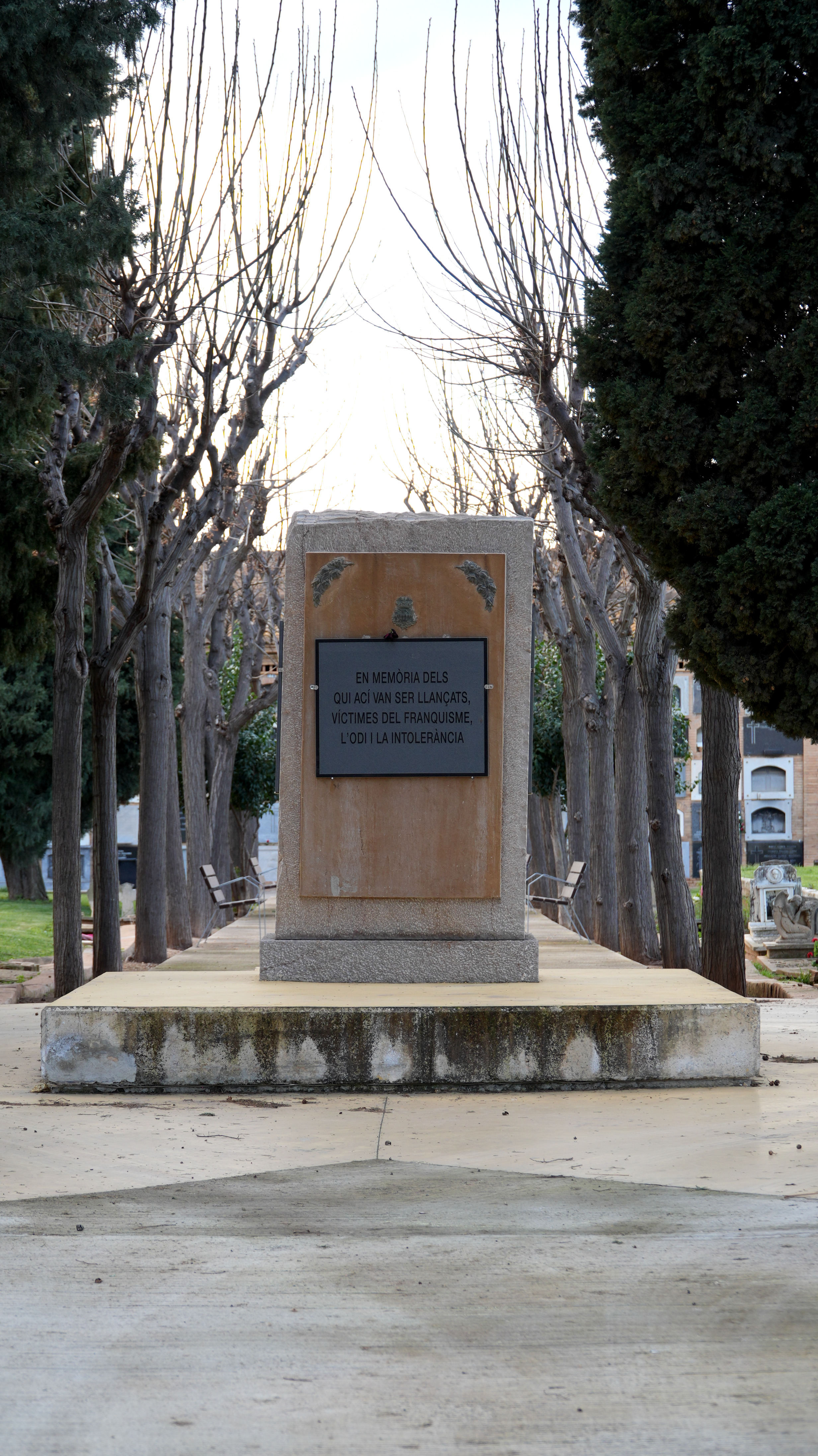 774-Service File.jpg